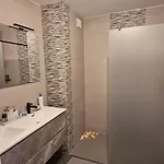 63 M2, Confort, Climatise. * Saint-Cyprien (Pyrenees-Orientales)