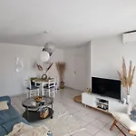 63 M2, Confort, Climatise. Apartment